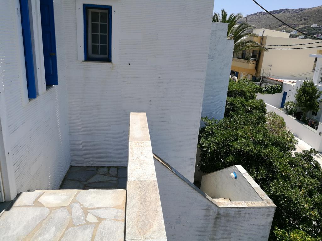 House Near Sea Apartment Gavrio