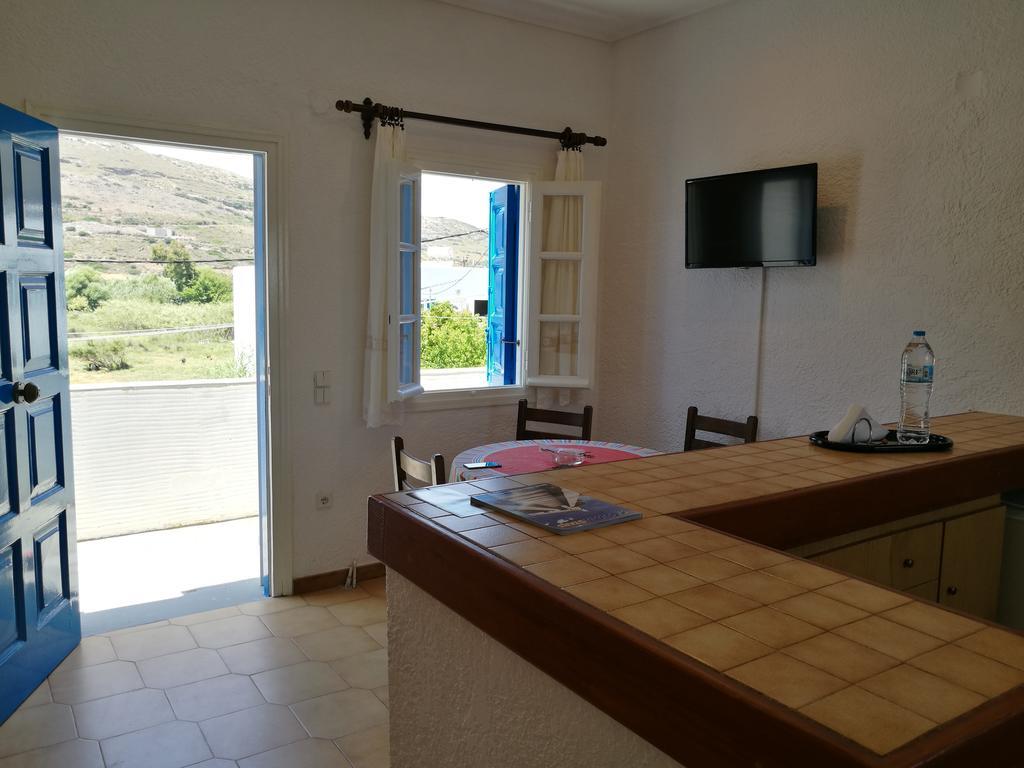 House Near Sea * Gavrio